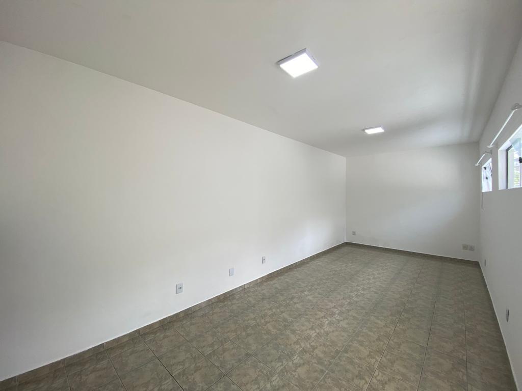 Casa comercial 3 dorms e 4 vagas – Bairro do Socorro