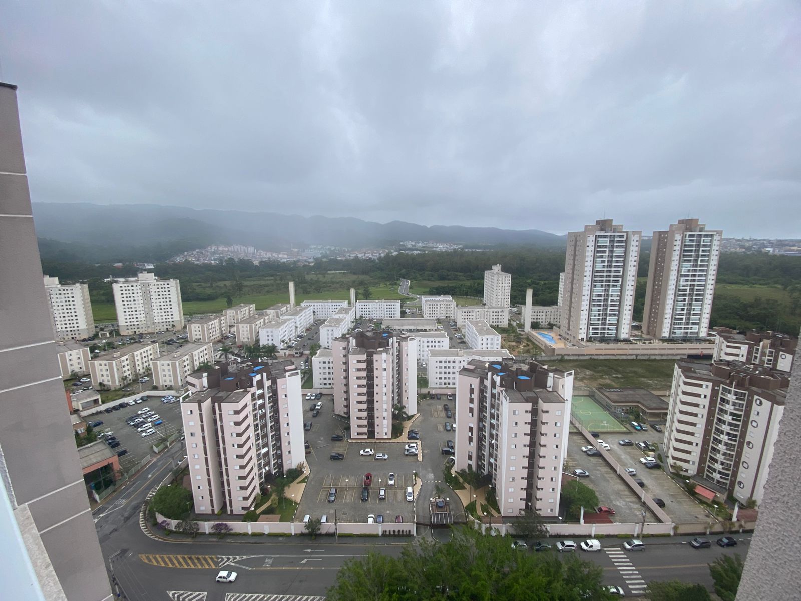 Apto com 68m², 2 dorms com suíte, porteira fechada e vista serra – Praça Habibs - Imagem 15