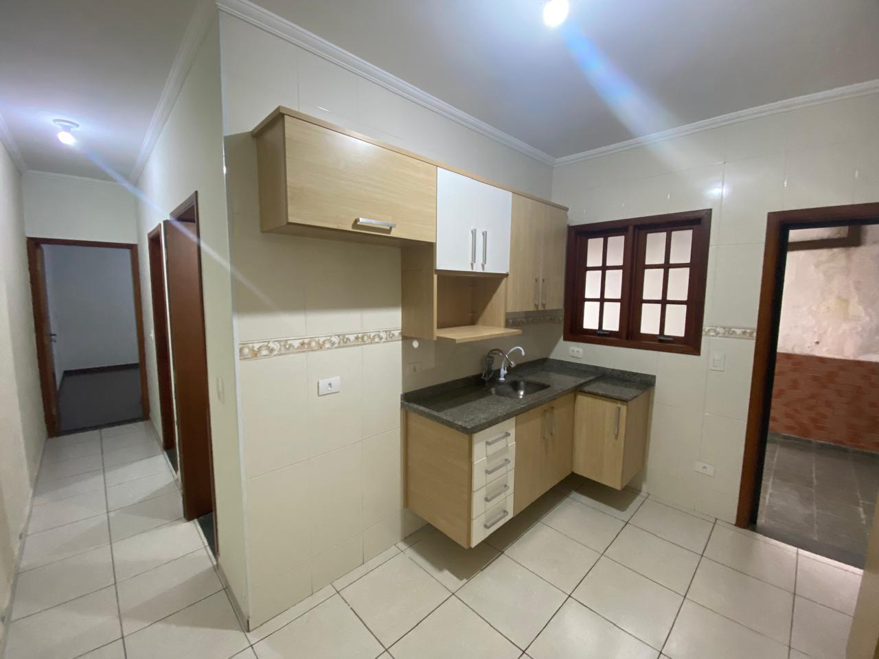 Casa térrea com 75m² com 2 dormitórios, área gourmet e 2 vagas cobertas - Imagem 7