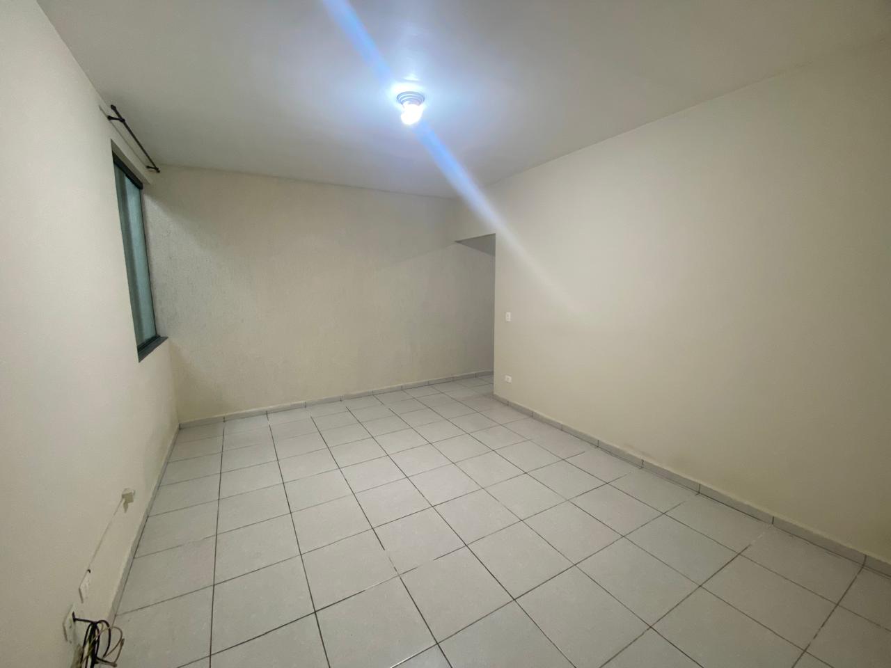 Casa térrea com 75m² com 2 dormitórios, área gourmet e 2 vagas cobertas