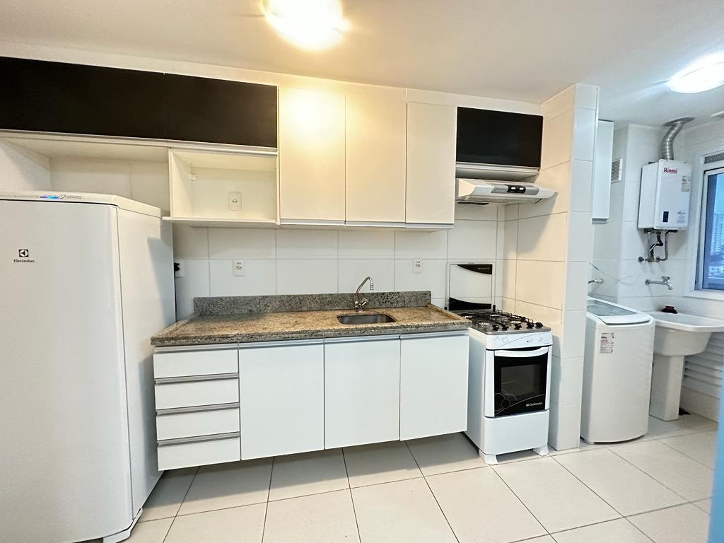 Apartamento decorado com planejados no Helbor Concept Life - Imagem 7