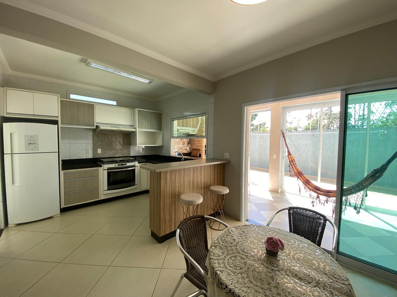 Sobrado com 3 dorms, suíte e área gourmet – Parque das Figueiras - Imagem 25