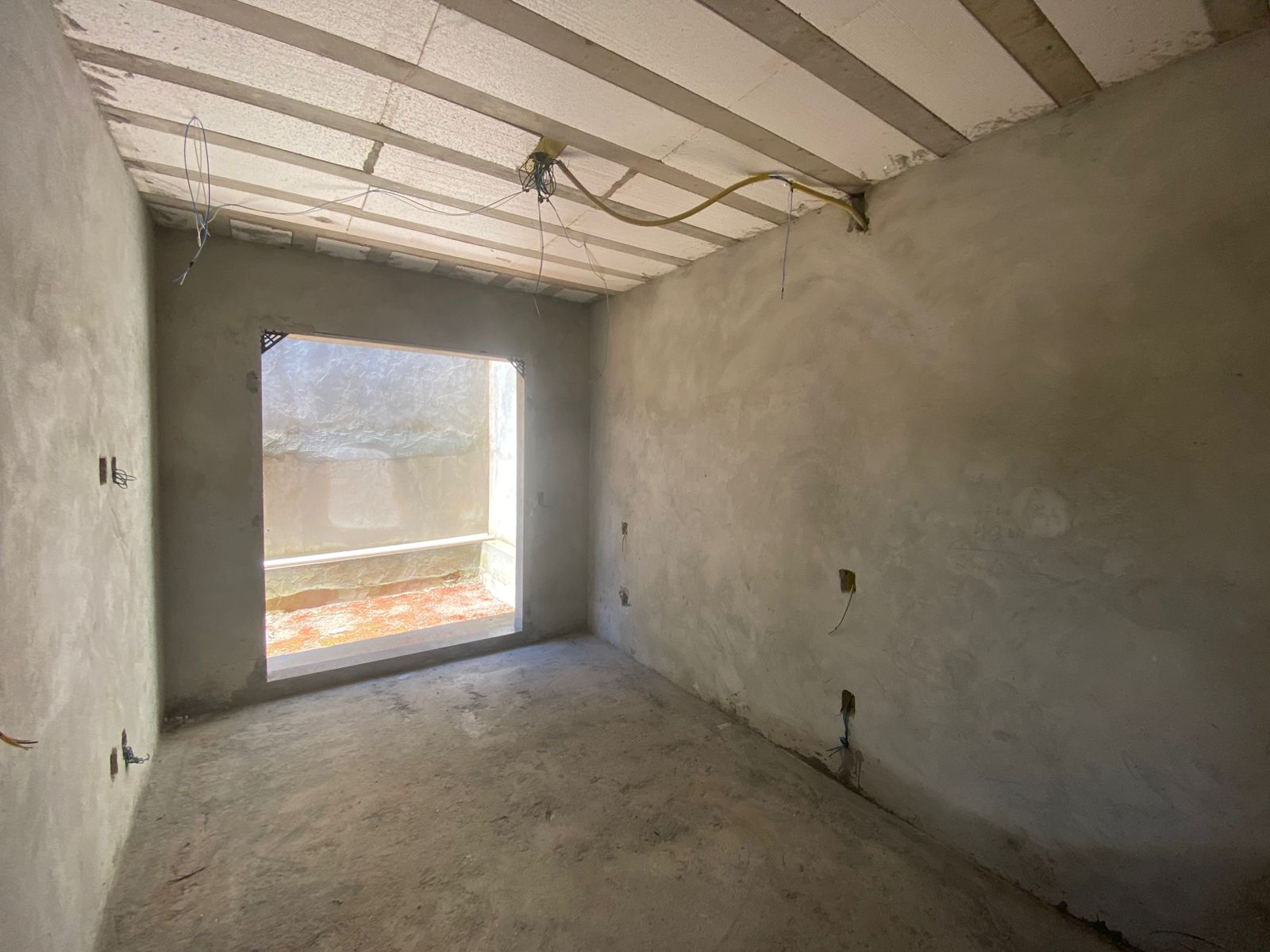 Sobrado com 3 suítes com área gourmet, terreno 300m² – Residencial Veneza