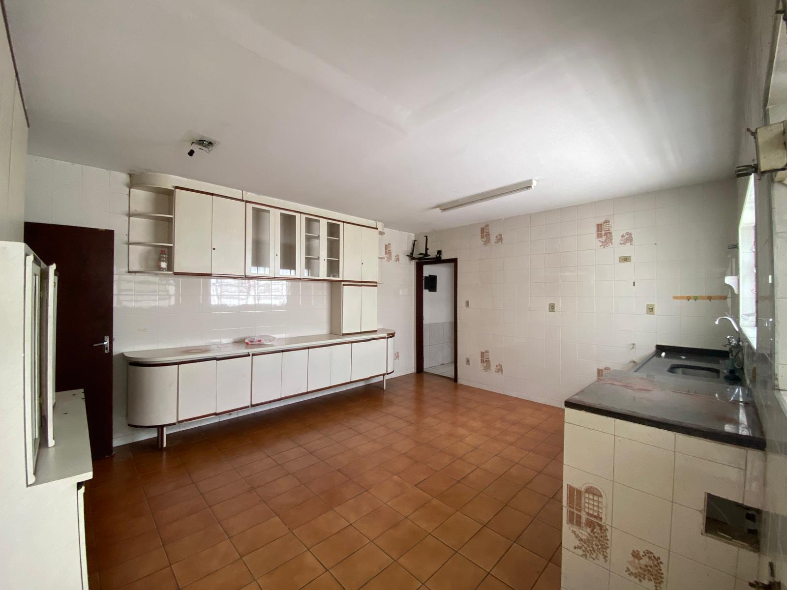 Casa com 3 dorms, suíte, 3 vagas + edícula – Mogi Moderno - Imagem 6