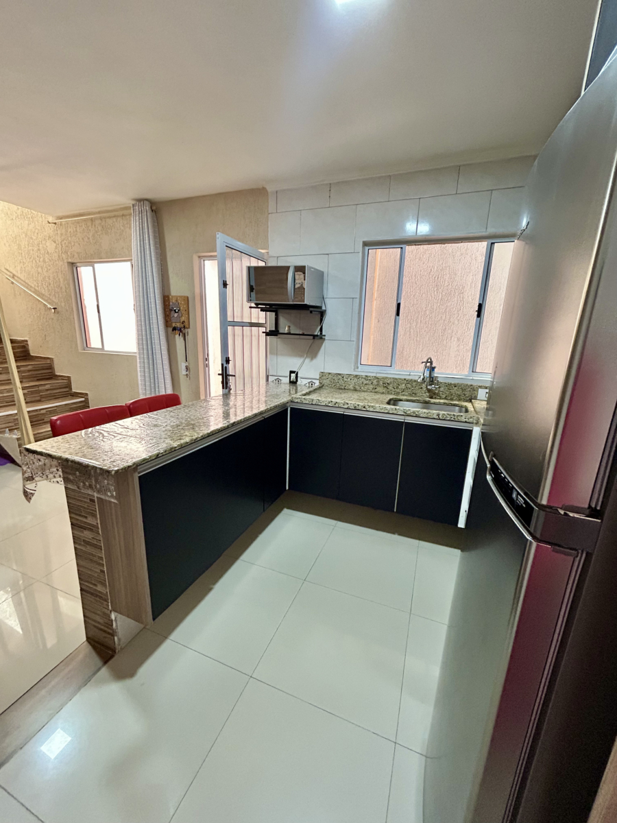 Sobrado com 2 suítes, área gourmet e quintal – Cezar de Souza - Imagem 18