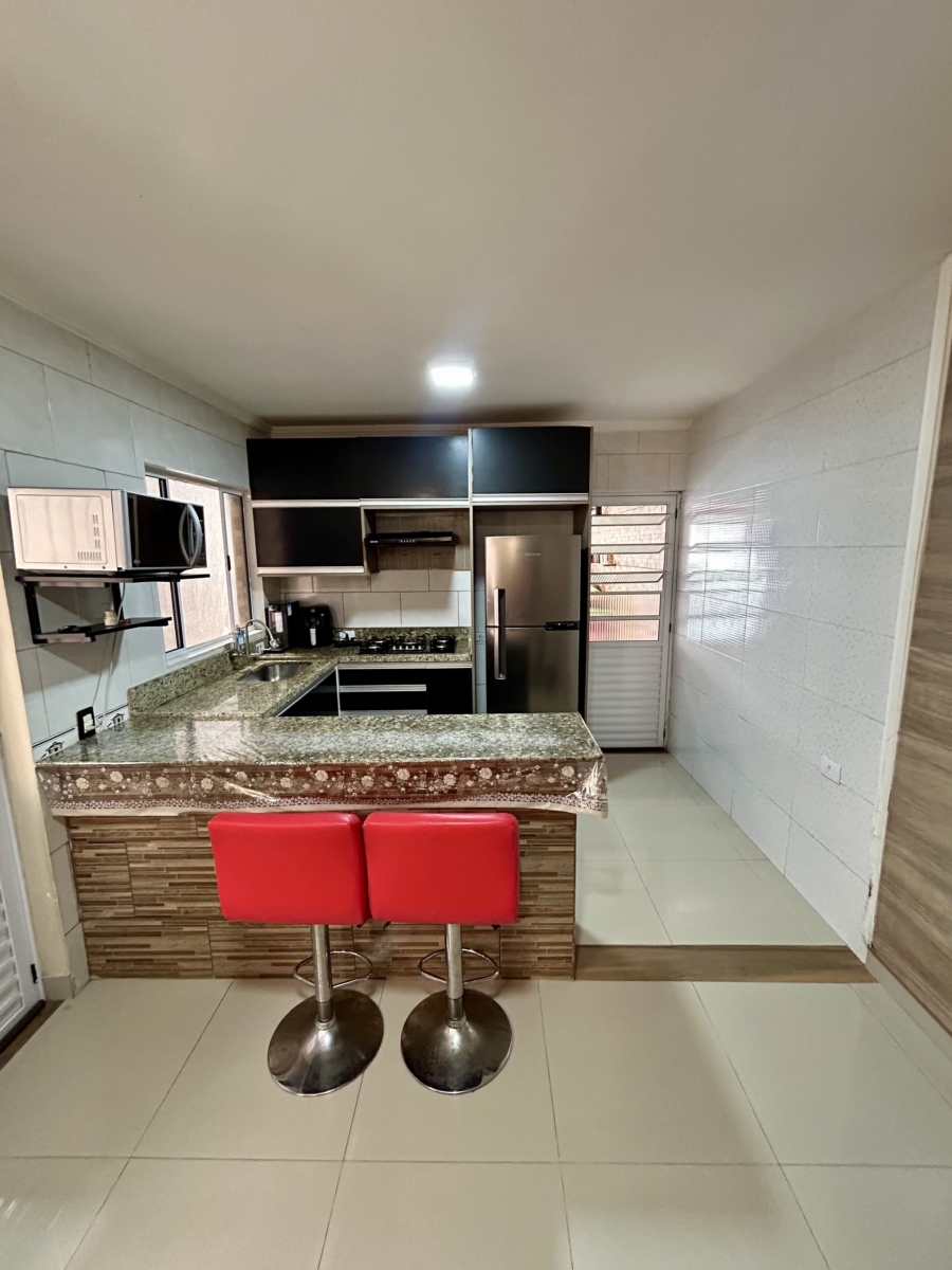 Sobrado com 2 suítes, área gourmet e quintal – Cezar de Souza - Imagem 17