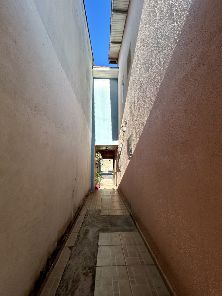 Sobrado com 2 suítes, área gourmet e quintal – Cezar de Souza - Imagem 26